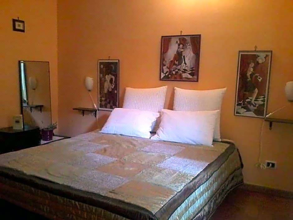 Photo of Bedroom in Toffia