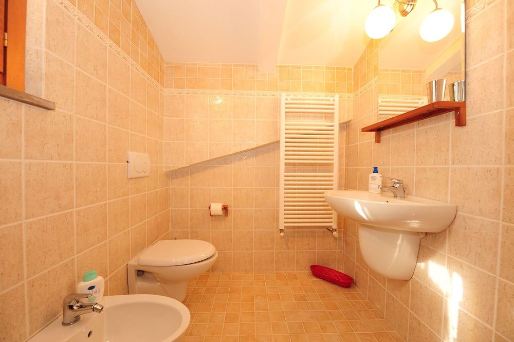 Photo of Bathroom in Montelaguardia