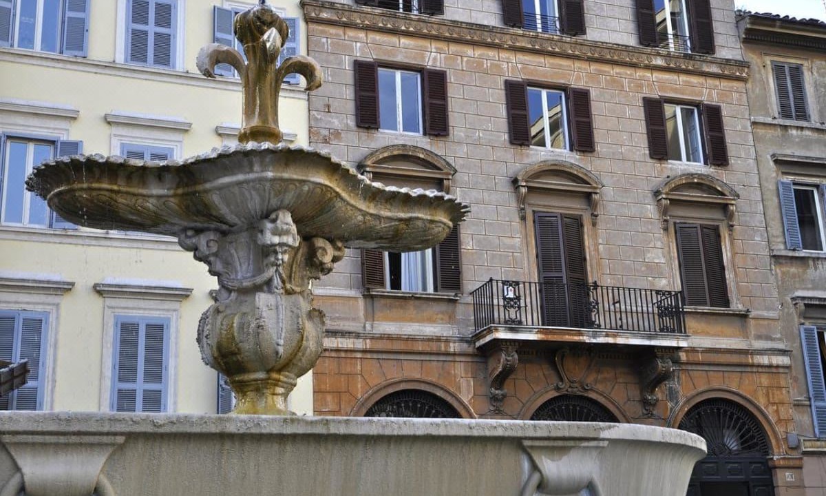 Photo of Buildings in Rione VII Regola