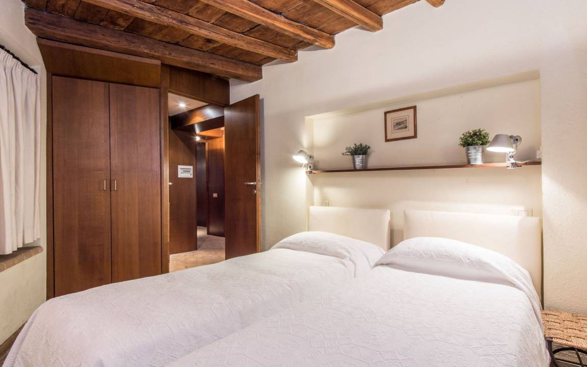 Photo of Bedroom in Rione VI Parione