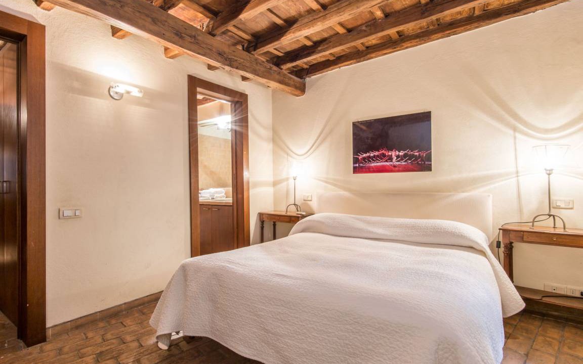 Photo of Bedroom in Rione VI Parione