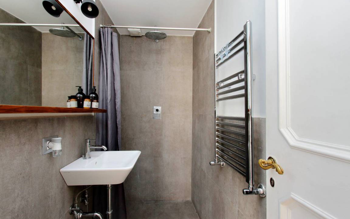 Photo of Bathroom in Rione IX Pigna
