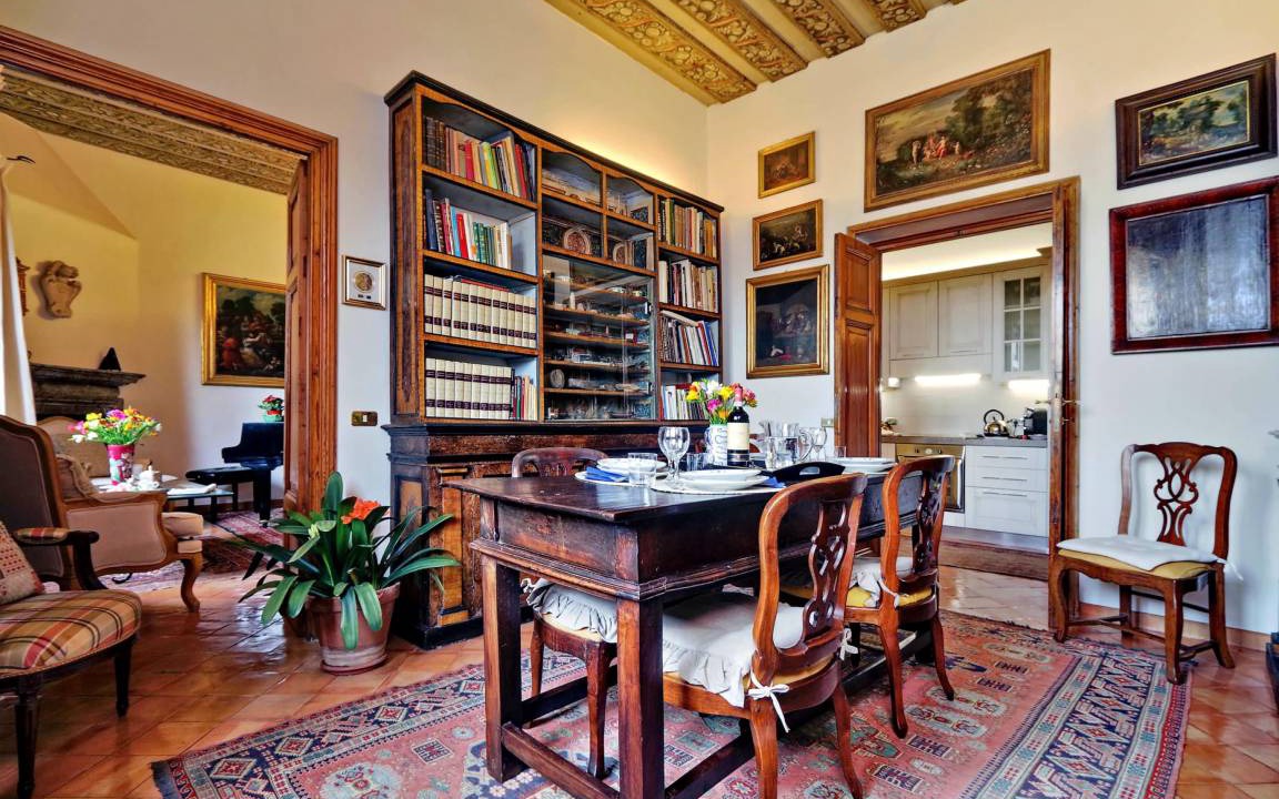 Photo of Others in Repubblica