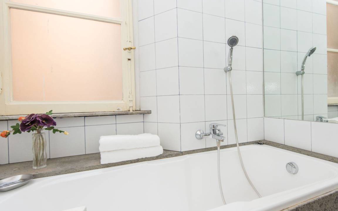 Photo of Bathroom in Navona