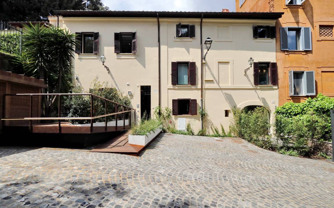 Photo of Others in Trastevere