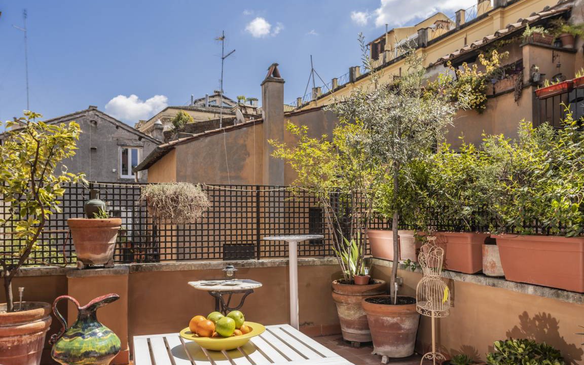 Photo of Patio Balcony in Navona