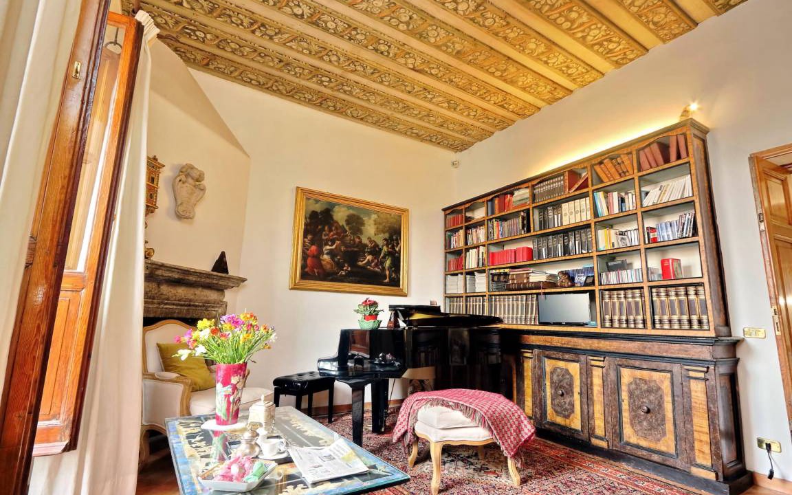 Photo of Others in Repubblica