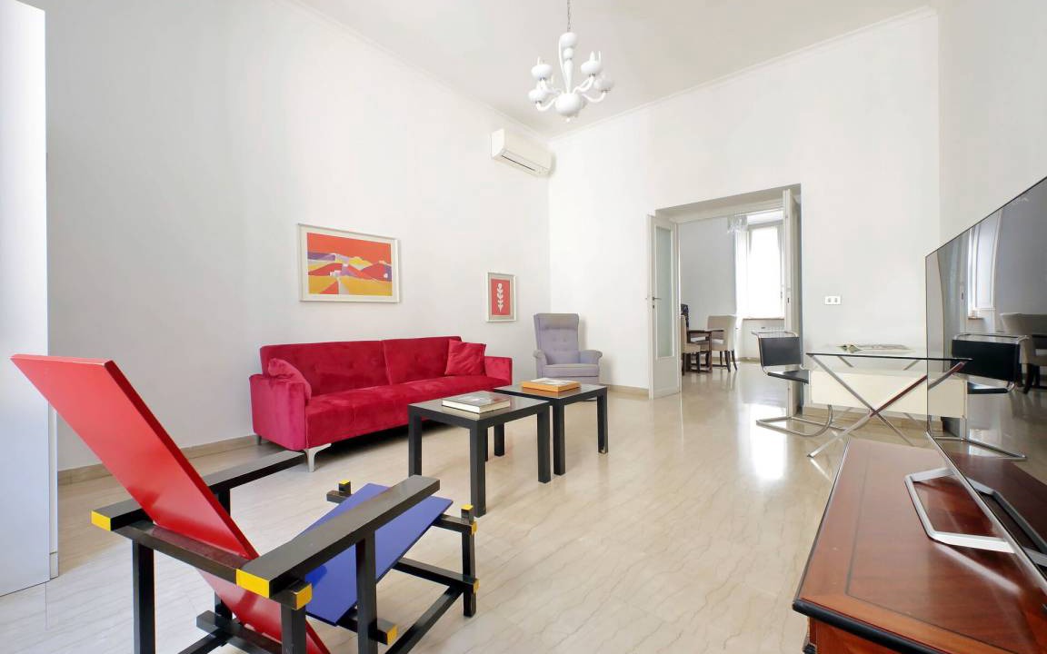 Photo of Livingroom in Rione VI Parione