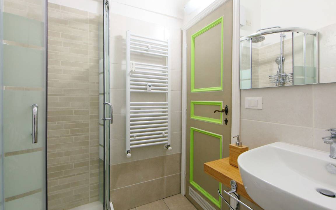 Photo of Bathroom in Rione IX Pigna