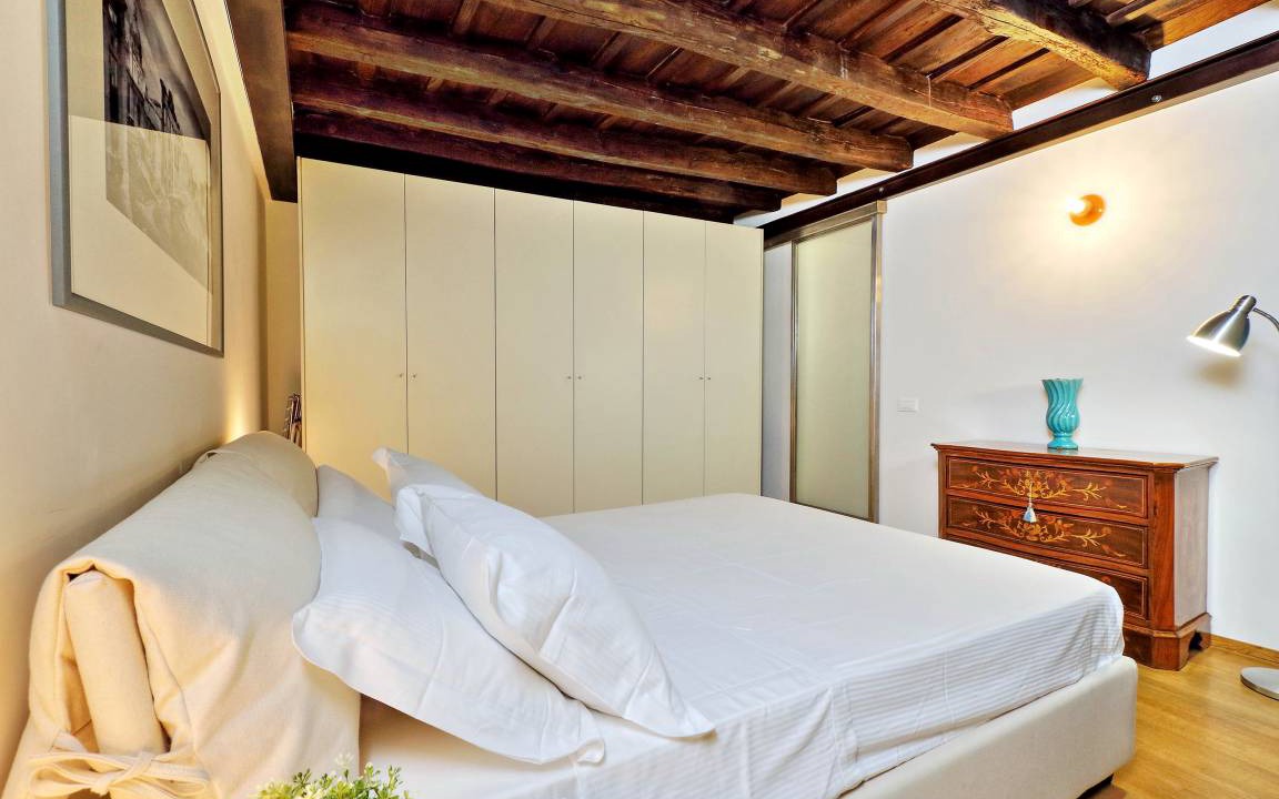 Photo of Bedroom in Rione VI Parione