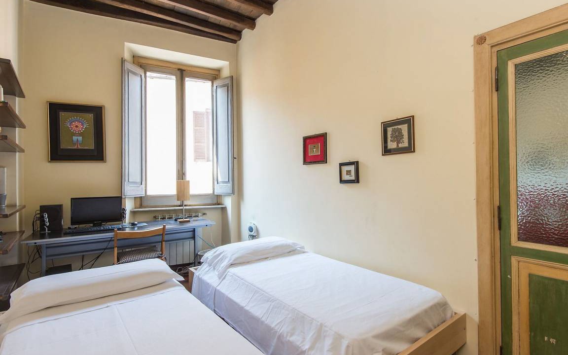 Photo of Bedroom in Rione VI Parione