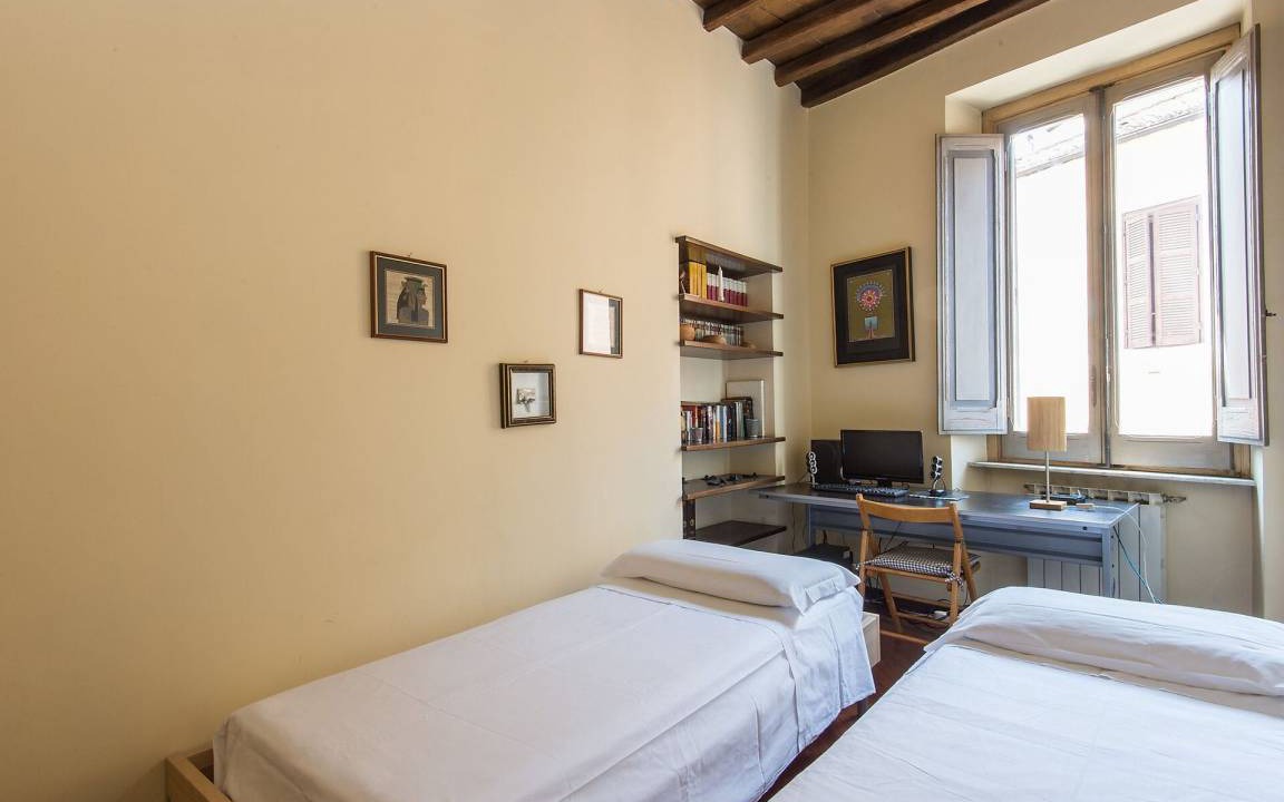 Photo of Bedroom in Rione VI Parione