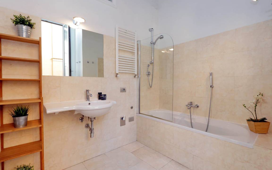 Photo of Bathroom in Rione VII Regola