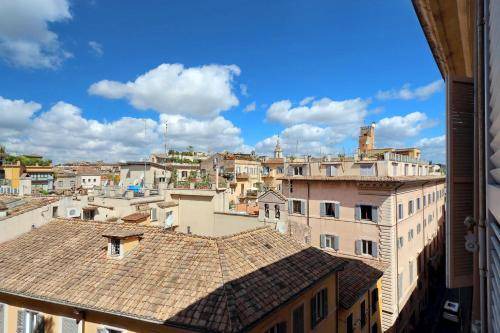 Photo of Others in Navona