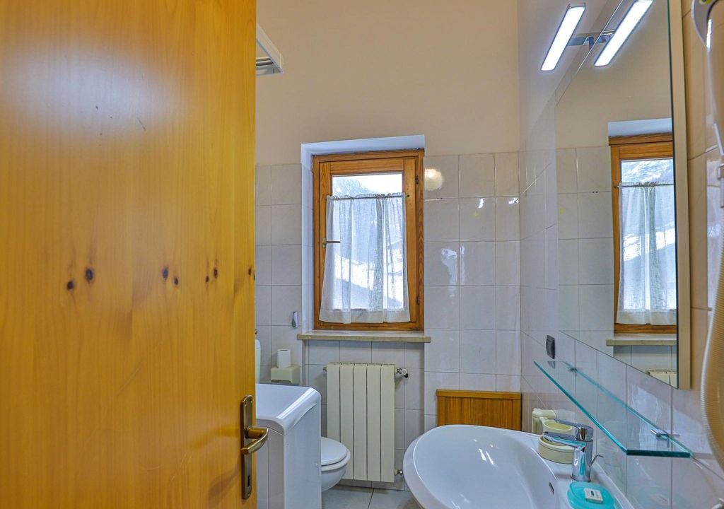 Photo of Bathroom in Antey-Saint-Andre