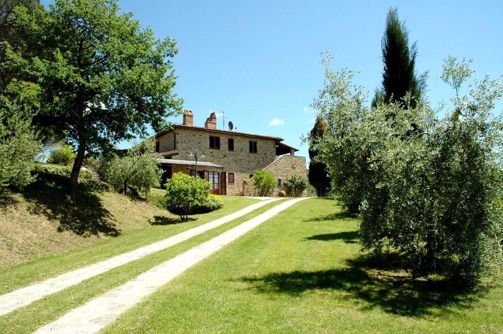 Photo of Buildings in Popoltaio-Schiacciato