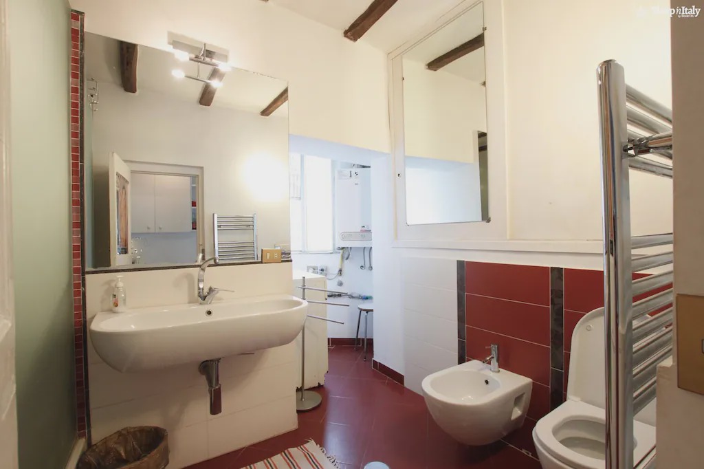 Photo of Bathroom in Rione V Ponte