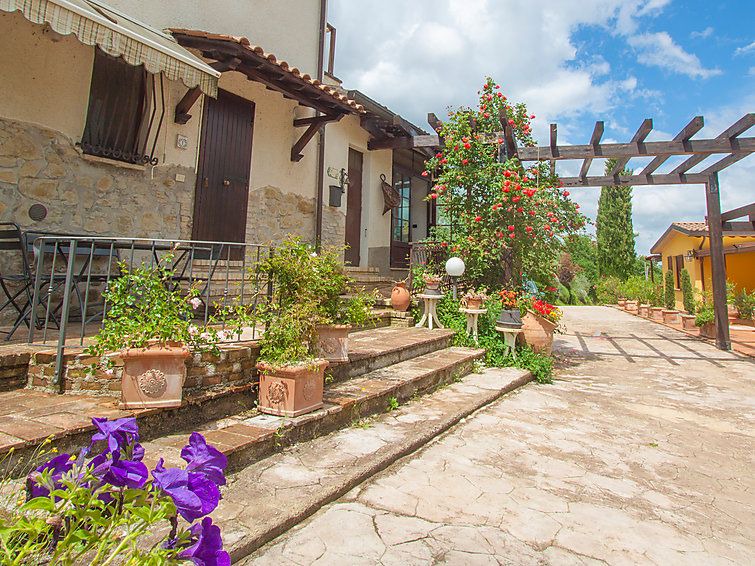 Photo of Buildings in Bettona