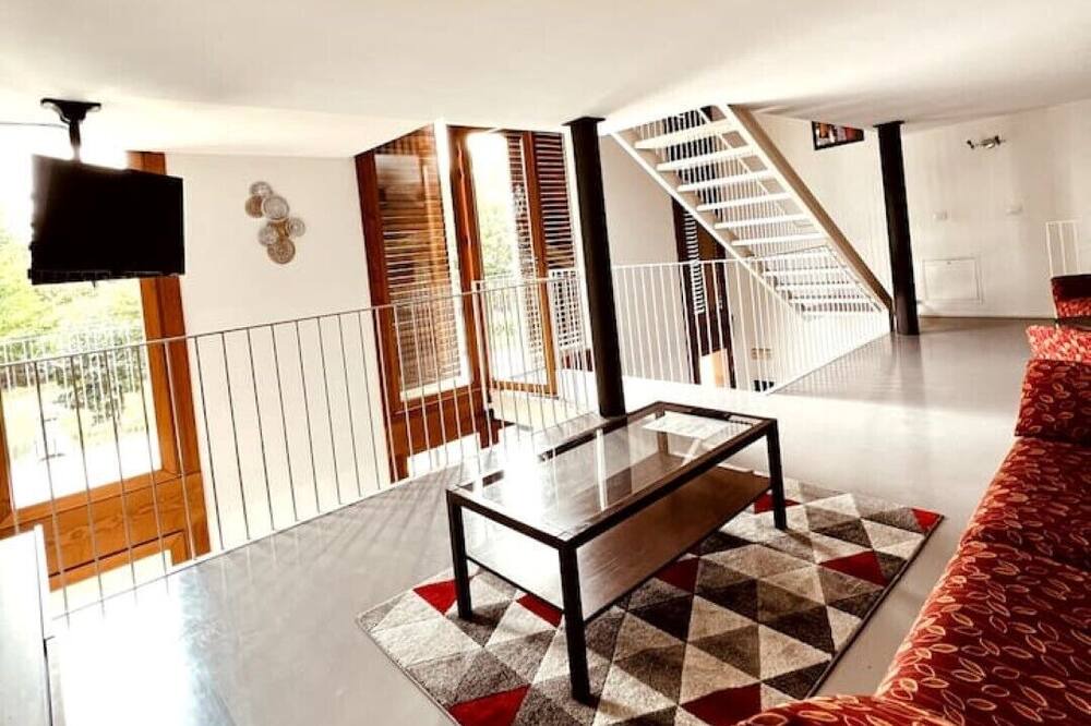 Photo of Livingroom in Alba