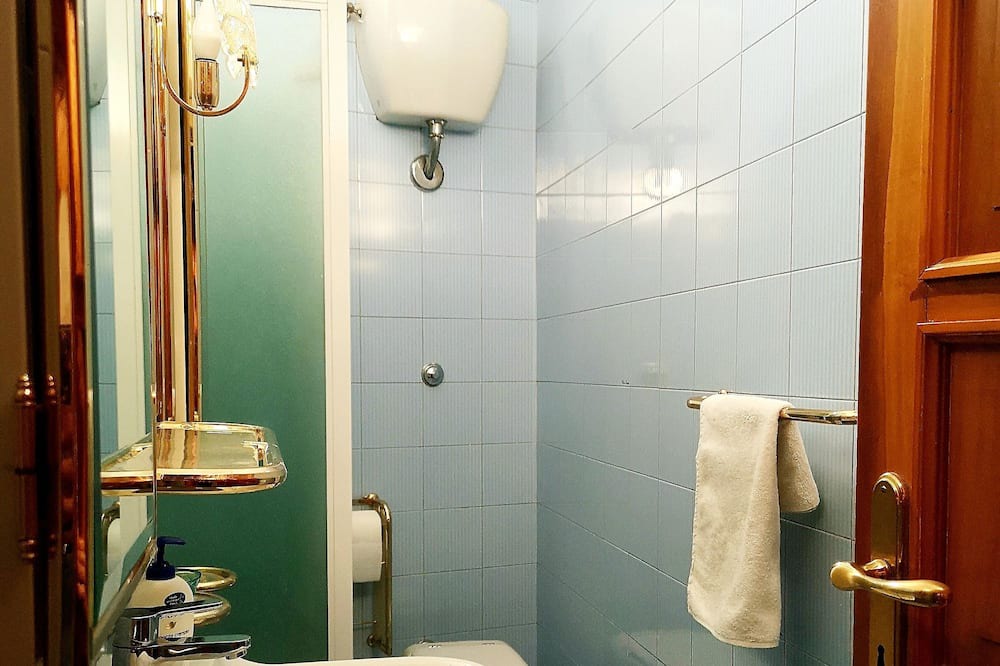 Photo of Bathroom in Potenza