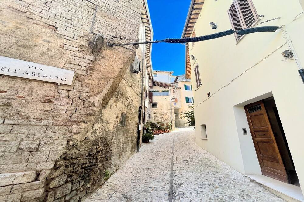 Photo of Others in Spoleto