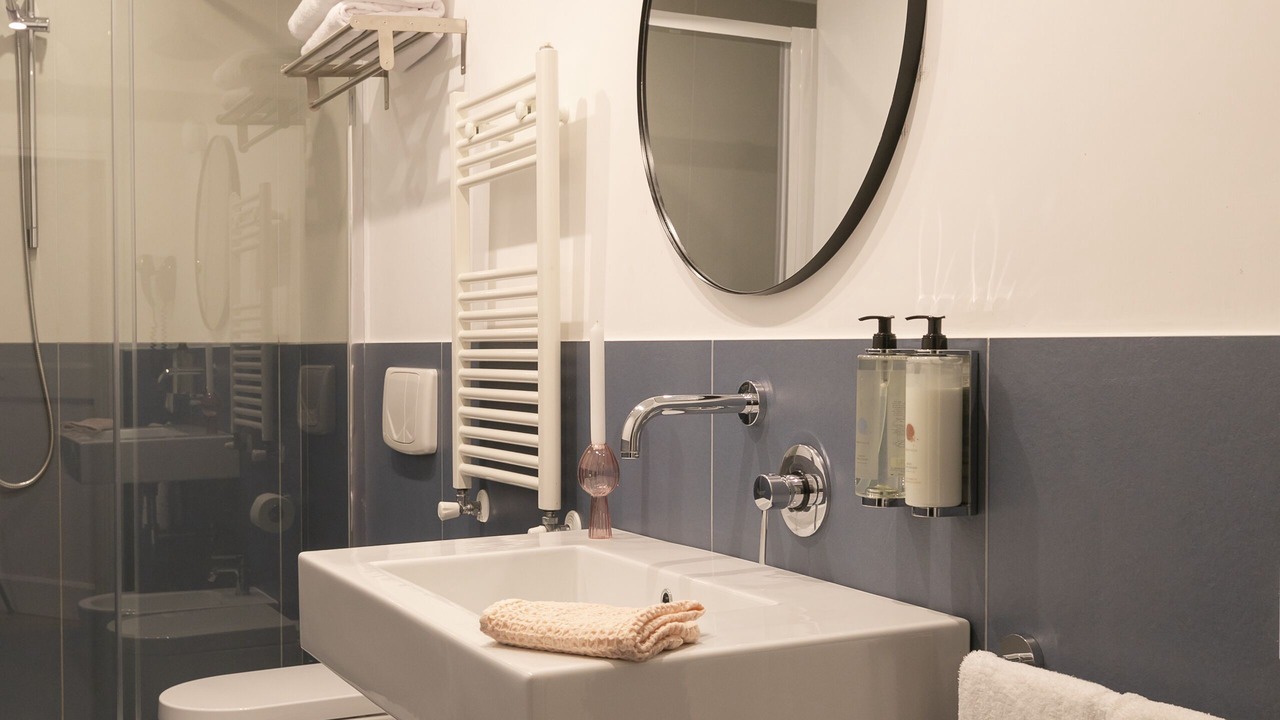 Photo of Bathroom in Rione VI Parione