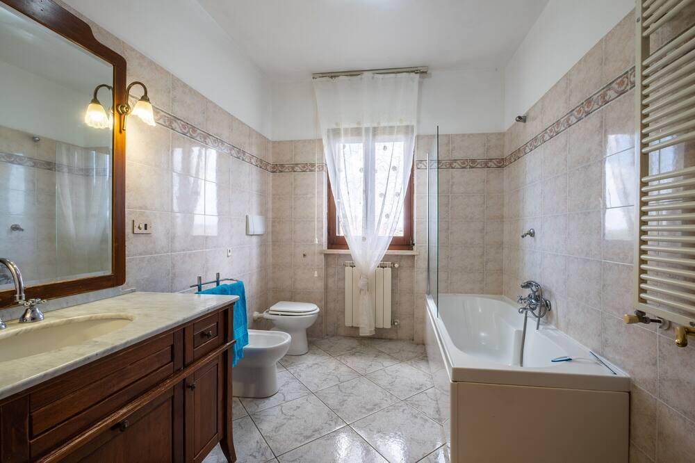 Photo of Bathroom in Manciano