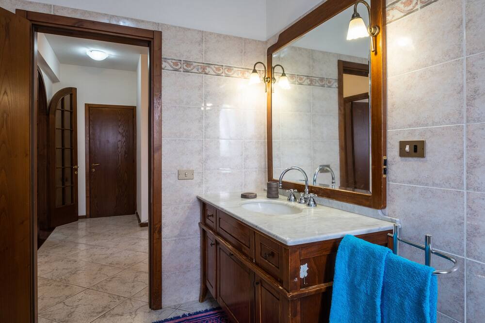 Photo of Bathroom in Manciano