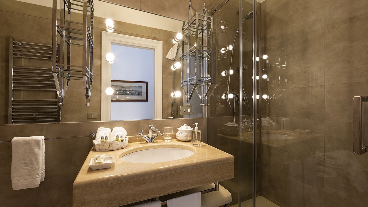 Photo of Bathroom in Rome City Centre