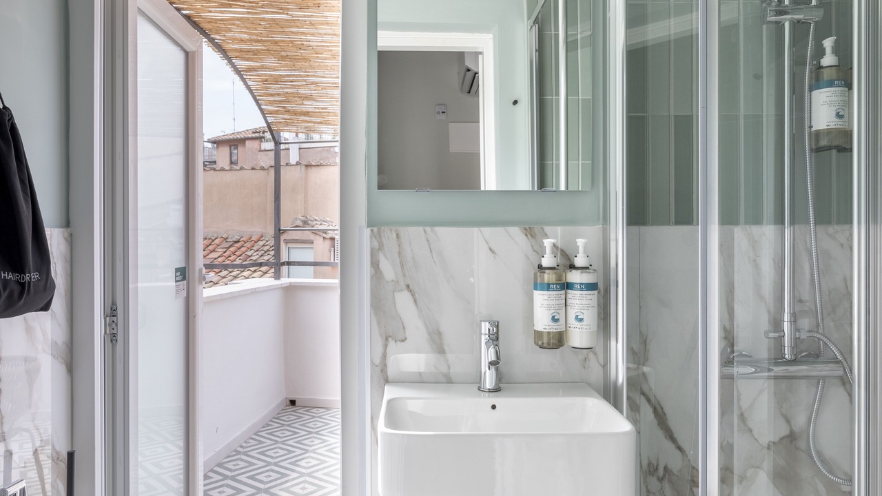 Photo of Bathroom in Navona