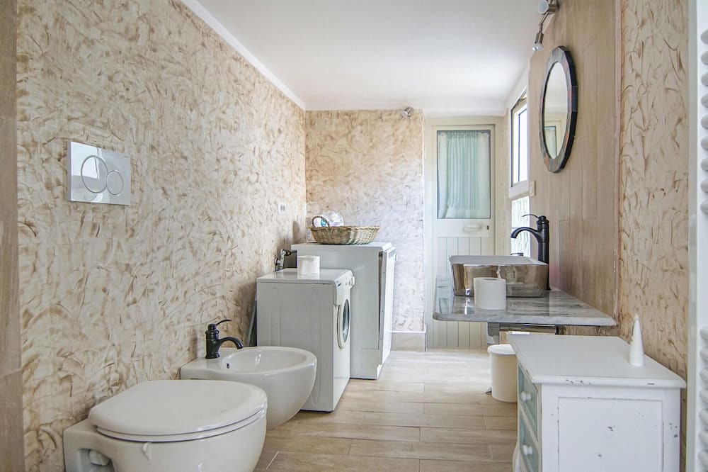 Photo of Bathroom in Canino
