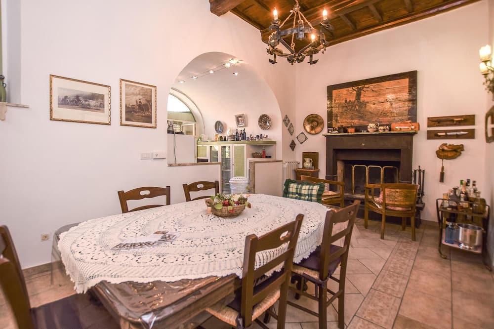 Photo of Livingroom in Canino
