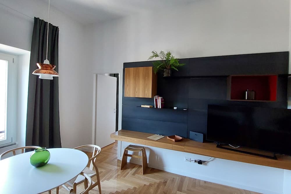 Photo of Livingroom in Roman Ghetto