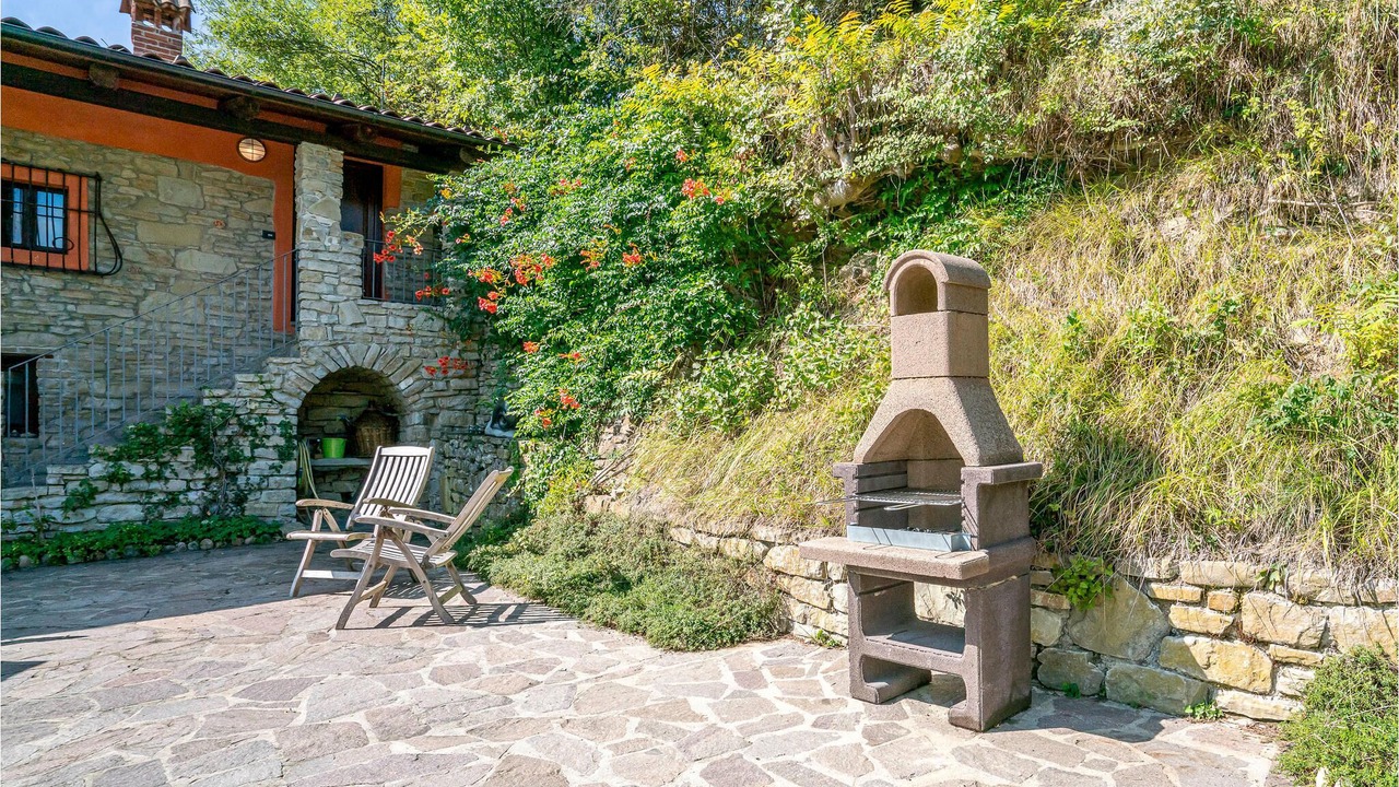 Photo of Buildings in Bossolasco