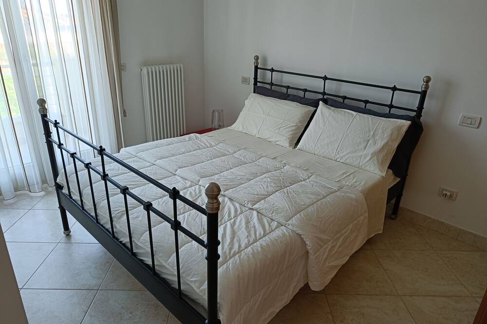 Photo of Bedroom in Ortona