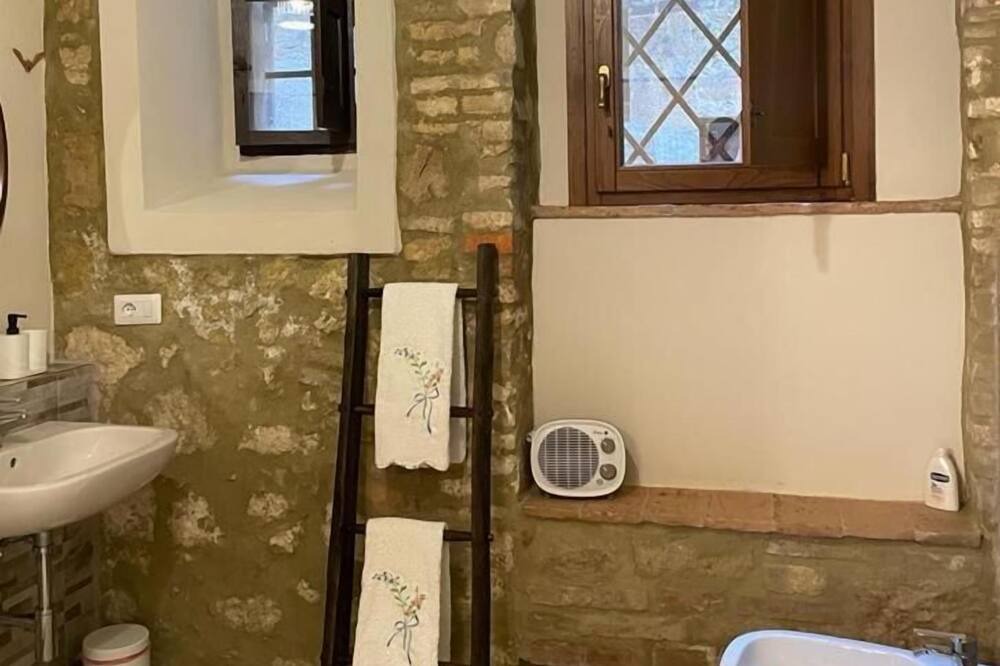 Photo of Bathroom in Pienza