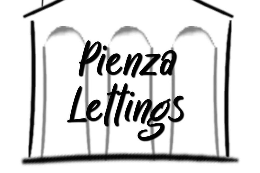 Photo of Others in Pienza
