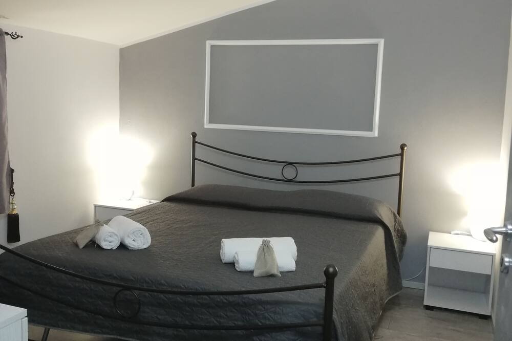 Photo of Bedroom in Pizzo