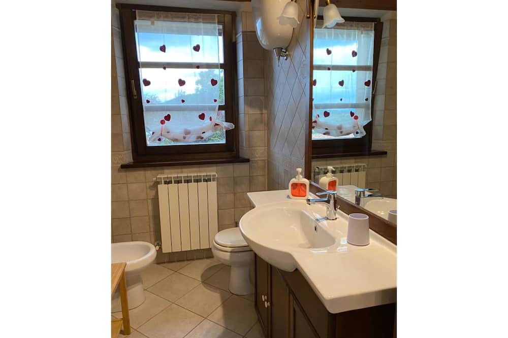 Photo of Bathroom in Nocera Umbra
