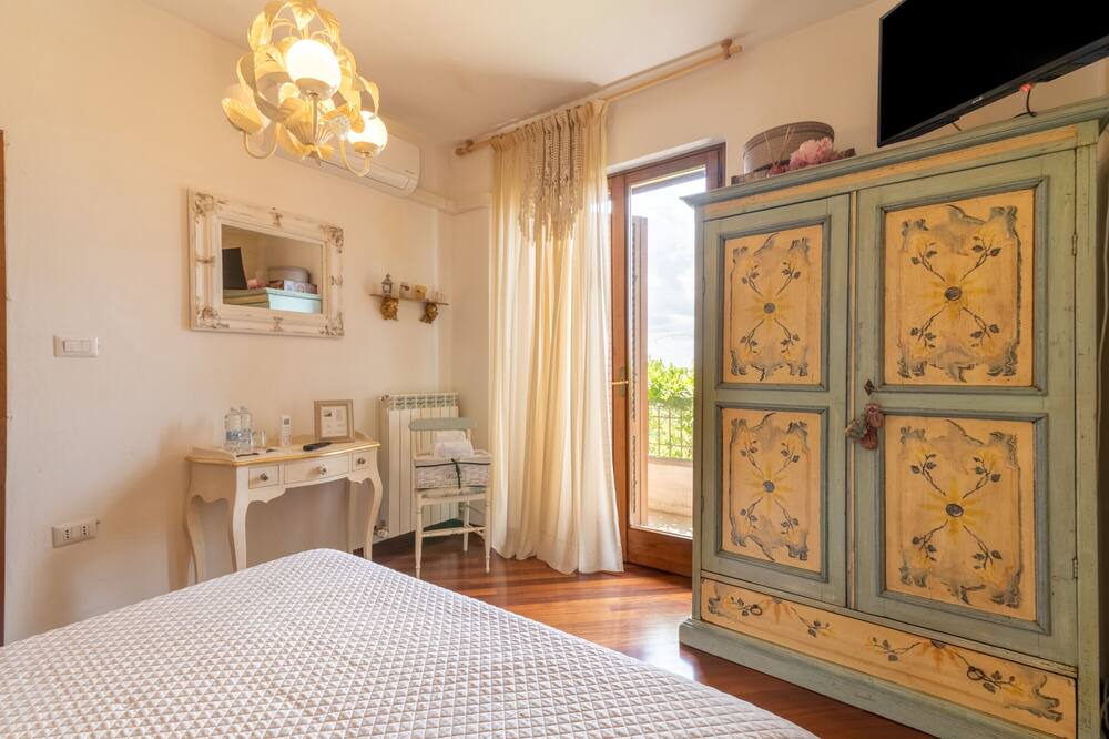 Photo of Bedroom in Puliciano