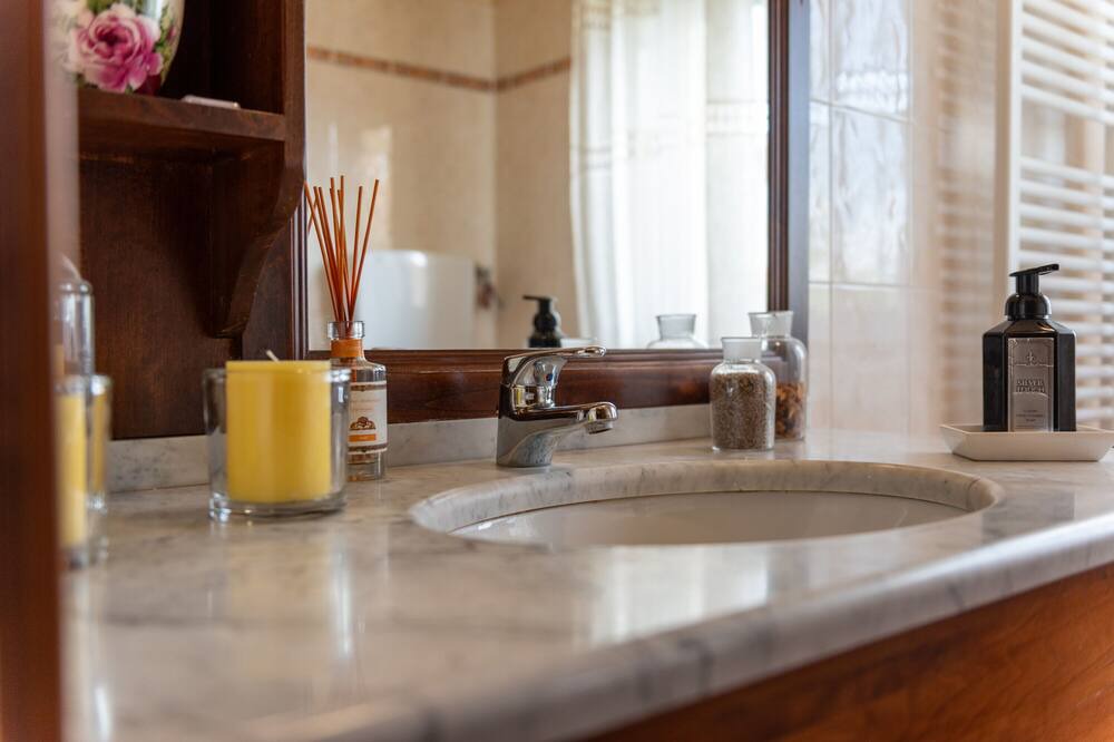 Photo of Bathroom in Puliciano