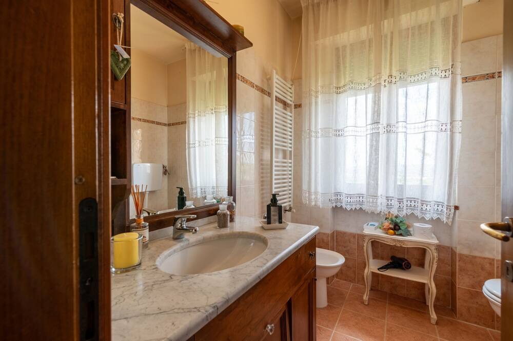Photo of Bathroom in Puliciano