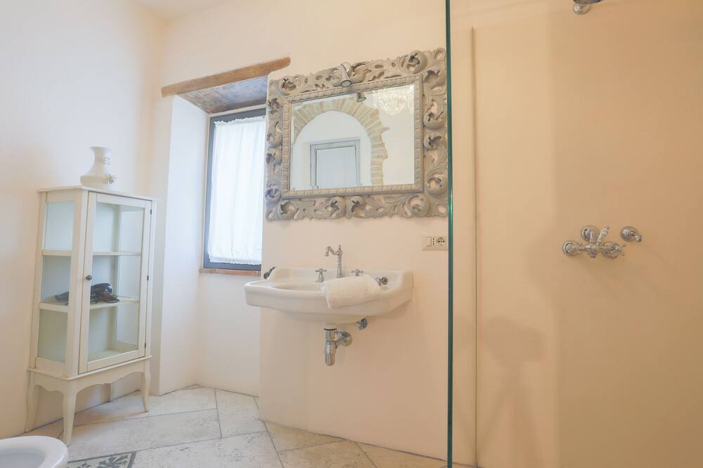 Photo of Bathroom in Narni
