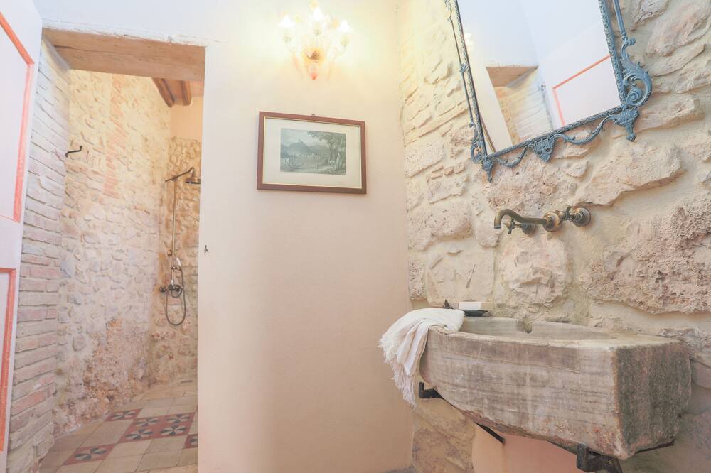 Photo of Bathroom in Narni