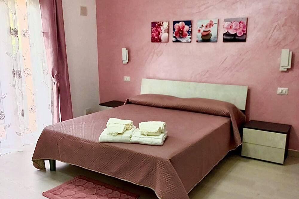 Photo of Bedroom in Scalea