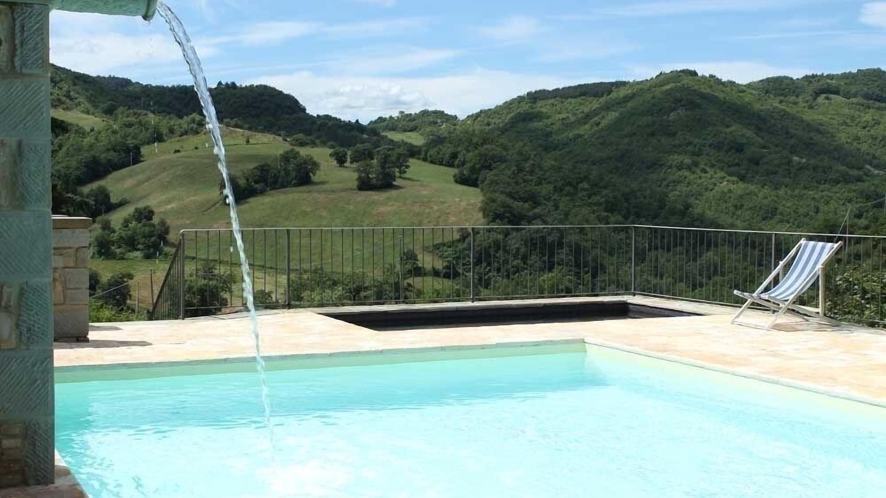 Photo of Outdoor in Montone