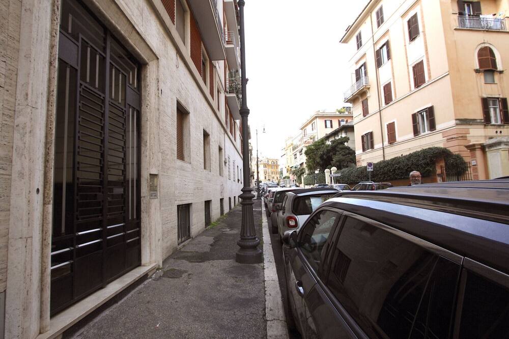 Photo of Outdoor in Monti