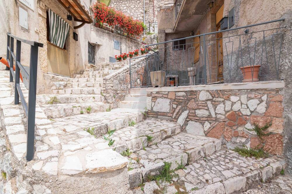 Photo of Outdoor in Polino