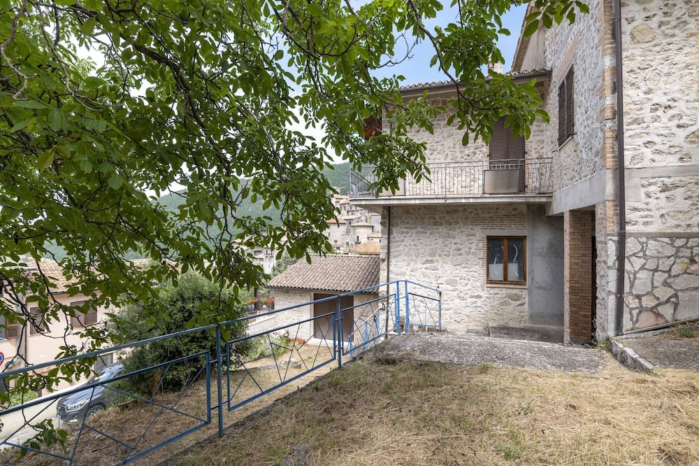 Photo of Outdoor in Polino