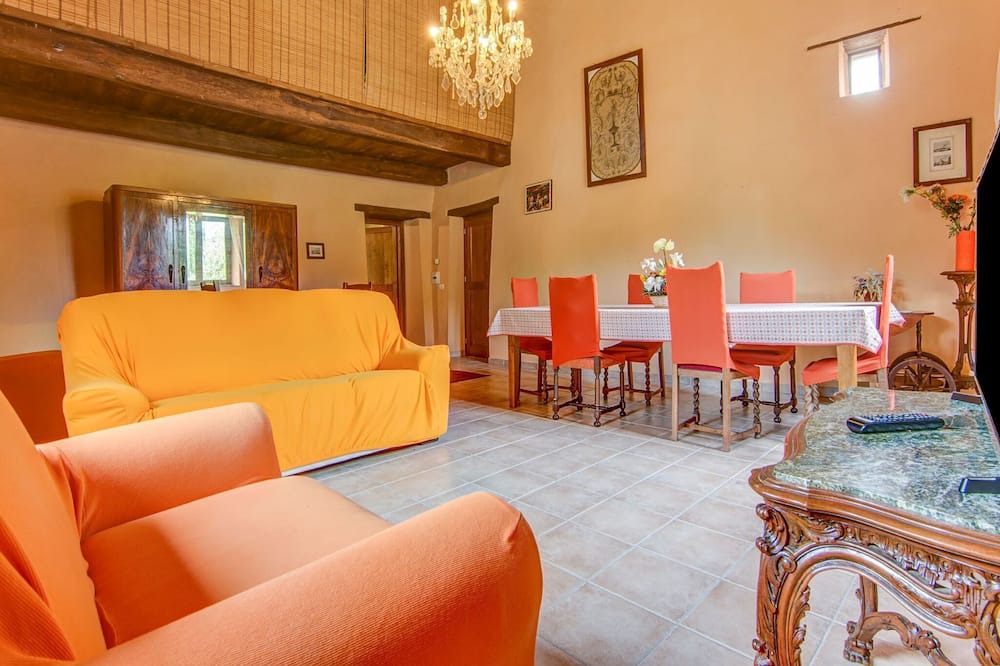Photo of Livingroom in Massa Martana